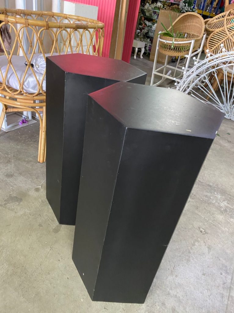 Flower stand hexagon black [rental] – Your DIY Project Rental