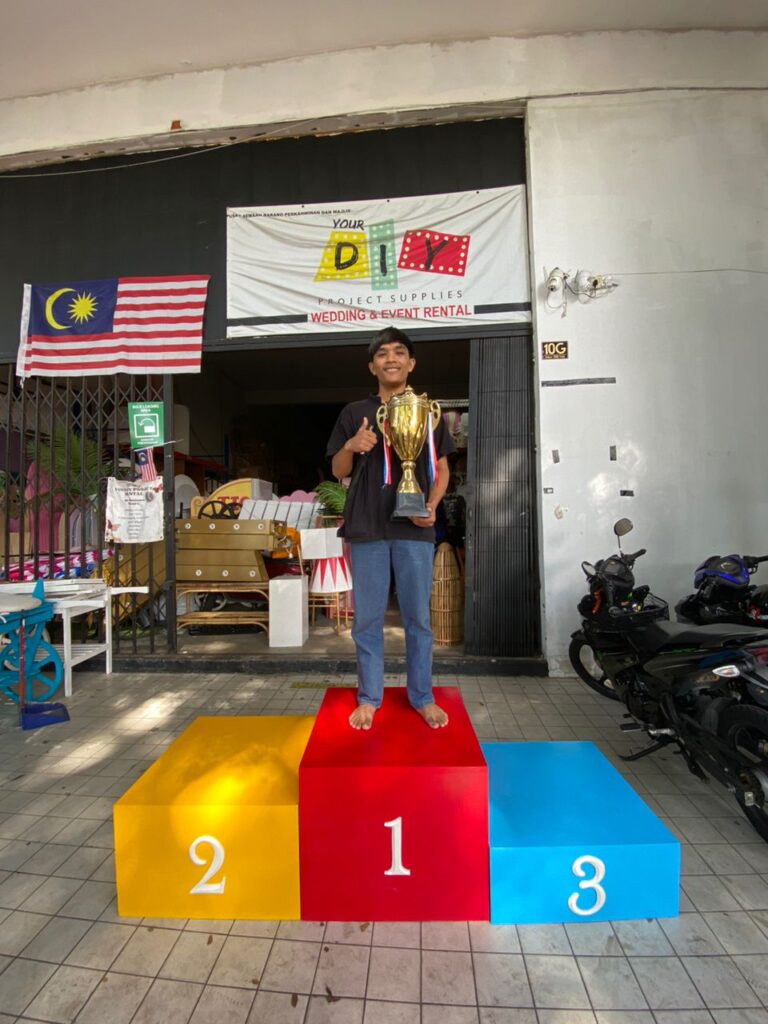 Adult winner podium [rental] – Your DIY Project Rental