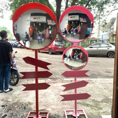 Convex mirror / mirror road stand