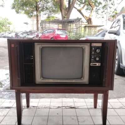 TV antik [national] sewa
